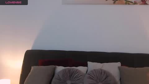 Melissa Khaan online show from December 3, 2024, 7:10 am