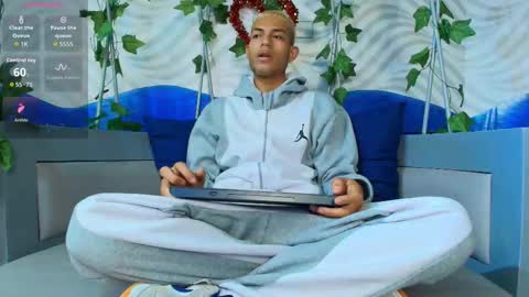 Snapshot of itszairen chatting on February 21, 2026, 4:02 am itszairen online show from February 21, 2026, 4:02 am