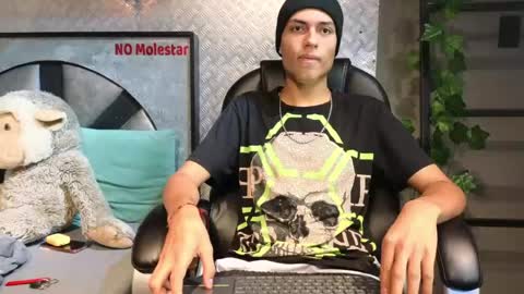 itszairen online show from March 18, 2026, 5:21 am