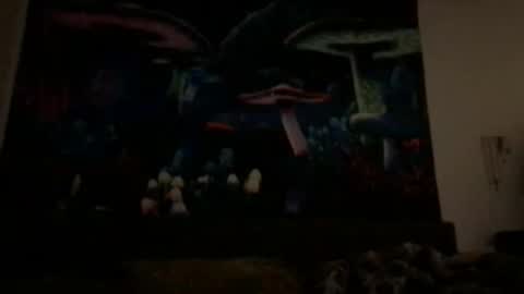 Itty Bitty  Big Poppa online show from March 12, 2025, 2:20 am