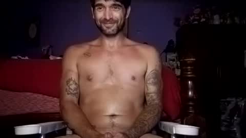 Itzmeebabyy online show from April 10, 2026, 7:46 am