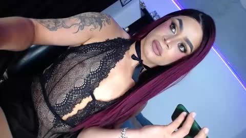 y  online show from January 8, 2026, 11:18 pm