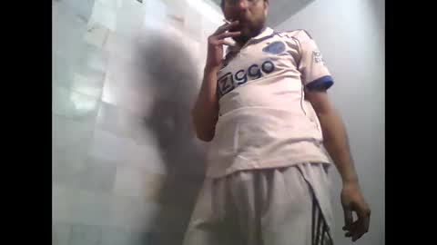 Snapshot of ivanchelon chatting on May 7, 2026, 5:02 am Vanchi online show from May 7, 2026, 5:02 am
