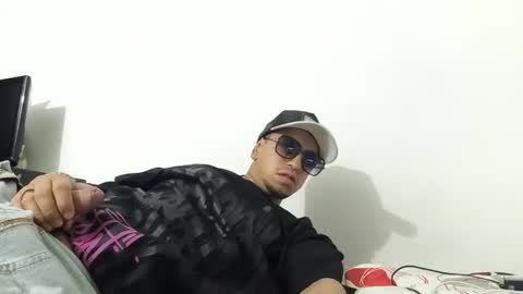 ivanfpc93 online show from October 12, 2025, 7:18 am