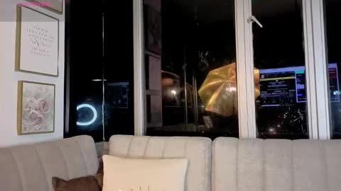 Snapshot of ivanna_west chatting on February 4, 2026, 9:59 am Ivanna West online show from February 4, 2026, 9:59 am