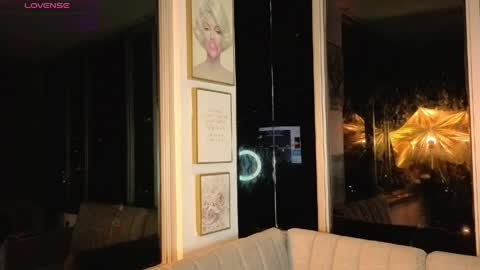 Snapshot of ivanna_west chatting on April 1, 2026, 10:05 am Ivanna West online show from April 1, 2026, 10:05 am