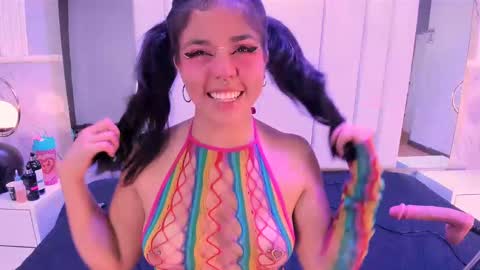     online show from September 29, 2025, 2:33 pm