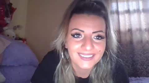 Snapshot of ivannahazel chatting on October 15, 2025, 10:59 am Ivanna online show from October 15, 2025, 10:59 am