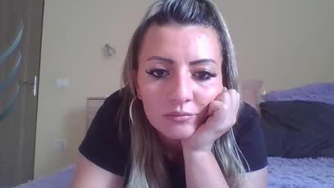 Snapshot of ivannahazel chatting on October 17, 2025, 11:24 am Ivanna online show from October 17, 2025, 11:24 am