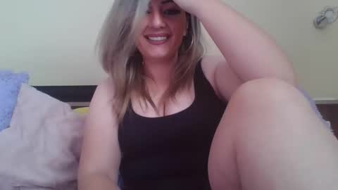 Snapshot of ivannahazel chatting on November 3, 2025, 12:06 pm Ivanna online show from November 3, 2025, 12:06 pm