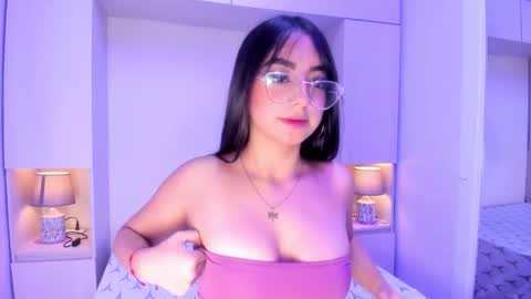 Ivy online show from December 18, 2025, 4:07 am