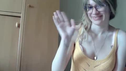 Snapshot of ivetta911 chatting on March 28, 2026, 12:16 pm ivetta911 online show from March 28, 2026, 12:16 pm