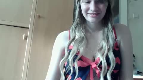 Snapshot of ivetta911 chatting on April 13, 2026, 3:06 pm ivetta911 online show from April 13, 2026, 3:06 pm