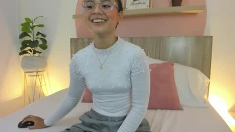 I V E T T E online show from February 18, 2026, 7:21 pm