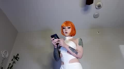 Snapshot of ivey_strigoi chatting on February 11, 2026, 9:09 pm Ivey and James online show from February 11, 2026, 9:09 pm