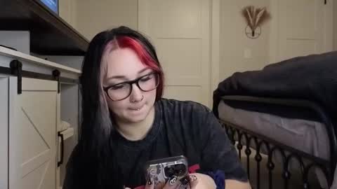 ivey jade online show from October 21, 2025, 4:57 am