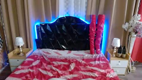 ivone_twinkle online show from May 8, 2026, 3:56 am
