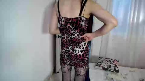 Snapshot of ivonne__hot chatting on December 29, 2024, 2:49 am ivonne__hot online show from December 29, 2024, 2:49 am