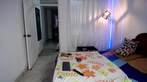 Snapshot of ivonne__hot chatting on January 8, 2025, 8:18 pm ivonne__hot online show from January 8, 2025, 8:18 pm