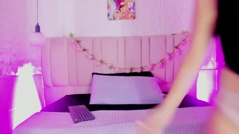ivonne_valencia online show from May 2, 2026, 1:05 pm