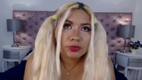 Snapshot of ivonnybon chatting on January 9, 2026, 3:20 am IvonnyBon online show from January 9, 2026, 3:20 am