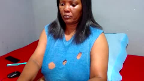 IVORYTITS48 online show from January 28, 2025, 5:32 am