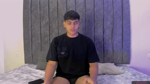 ivy_and_joseph online show from March 7, 2025, 12:34 pm