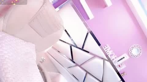 Snapshot of ivy_jane14 chatting on September 19, 2025, 6:15 am IVY online show from September 19, 2025, 6:15 am