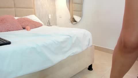 IVY  online show from December 20, 2025, 2:24 pm