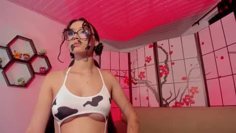 Ivy online show from October 28, 2025, 5:44 am