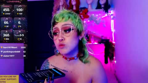 Snapshot of ivy_rosse chatting on December 9, 2024, 6:25 pm You can find more of me here online show from December 9, 2024, 6:25 pm