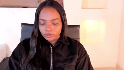 i v y  b l i s s online show from January 5, 2025, 12:21 pm