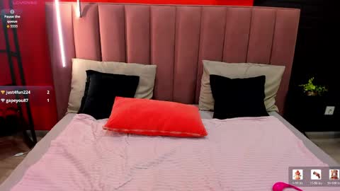 Snapshot of ivydainty chatting on May 1, 2026, 2:05 am Ivy online show from May 1, 2026, 2:05 am