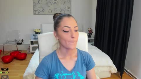 IvyFox online show from March 11, 2025, 10:29 am