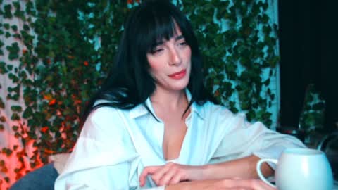 Miss Ivy online show from December 12, 2024, 12:55 pm