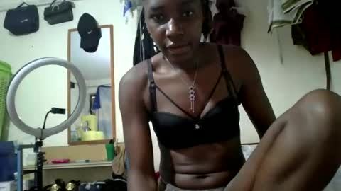 ivyk_ online show from April 9, 2026, 11:48 am