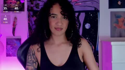 Camila online show from March 1, 2025, 12:12 pm