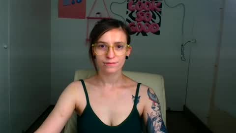 Snapshot of ivynoir_ chatting on June 28, 2026, 12:55 pm Ivy online show from June 28, 2026, 12:55 pm