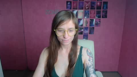 Snapshot of ivynoir_ chatting on July 13, 2026, 10:12 pm Ivy online show from July 13, 2026, 10:12 pm