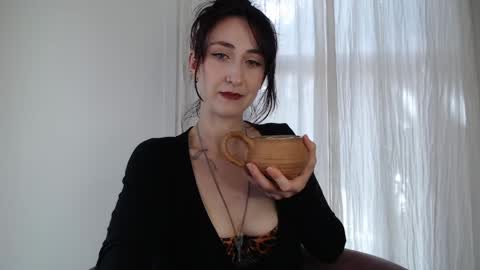 Snapshot of ivyrosiex chatting on April 3, 2026, 4:38 pm Ivy Rosie online show from April 3, 2026, 4:38 pm
