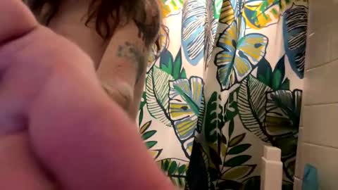 ivysdream online show from February 8, 2025, 6:54 am