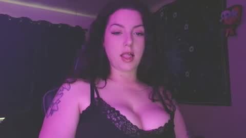 Snapshot of ivyy_sinss chatting on April 3, 2026, 12:30 am Amiee online show from April 3, 2026, 12:30 am