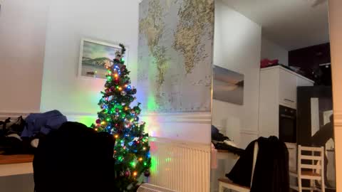 Snapshot of iwannabe2020 chatting on December 20, 2024, 1:47 am iwannabe online show from December 20, 2024, 1:47 am