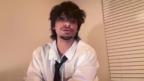 N online show from October 28, 2025, 2:26 am