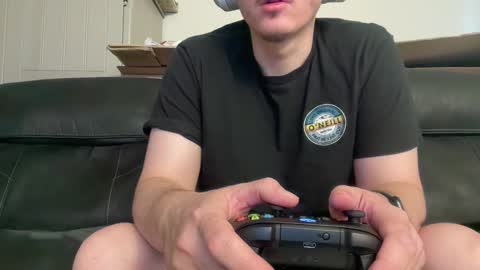 iwantyounow42069 online show from April 4, 2026, 12:35 pm