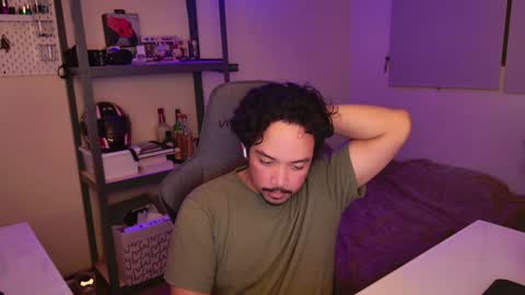 iwasd3nse online show from January 19, 2025, 5:48 am