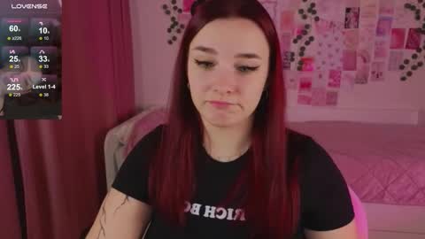 Daisy online show from November 19, 2025, 9:15 pm