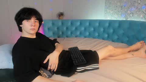 Maxim online show from December 5, 2024, 1:14 am