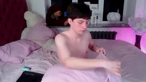 Maxim online show from March 16, 2026, 4:51 am