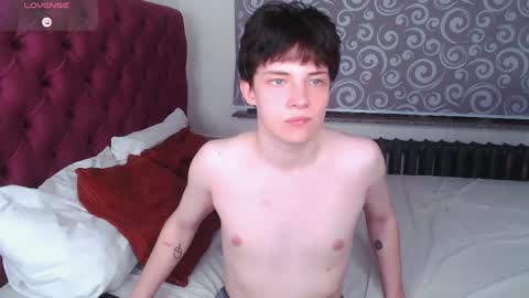 Maxim online show from April 1, 2026, 11:46 pm